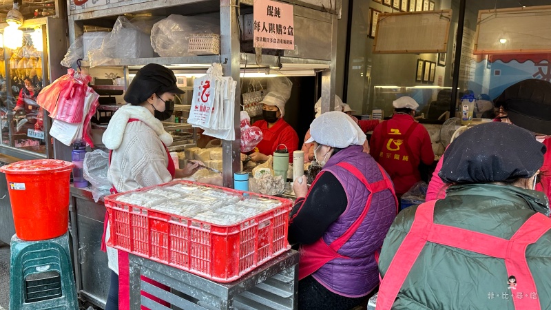 老曹餛飩 板橋深耕一甲子的好味道 全台唯一七星級噶瑪蘭黑豚製成的餛飩！黃石市場美食｜府中站美食推薦 @兔貝比的菲比尋嚐