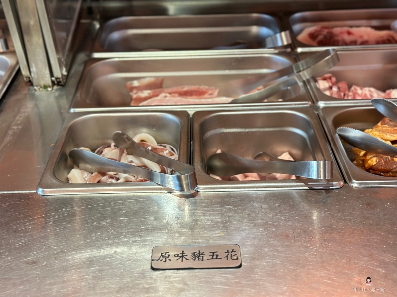 Mr.pig豬先生韓式烤肉吃到飽359元起 韓式熱食現點現做 韓式小菜無限吃！預約訂位還送海鮮煎餅 @兔貝比的菲比尋嚐
