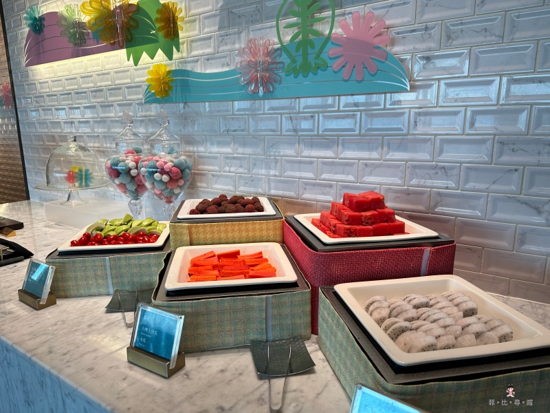 INPARADISE饗饗新莊店 新北最美高空360度環景的buffet餐廳 8大餐區現做美食一次滿足！ @兔貝比的菲比尋嚐