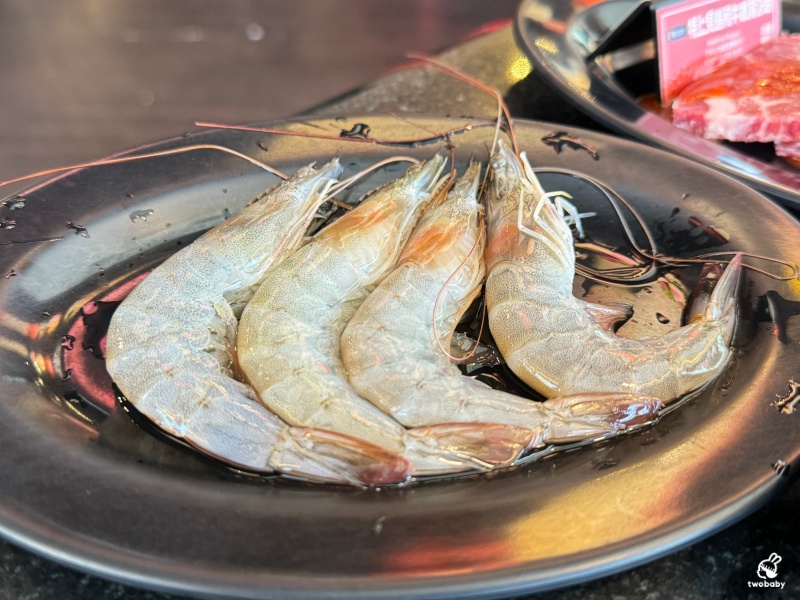 熊一頂級燒肉 台北老字號燒肉吃到飽 當月壽星同桌 限定方案直接升級「美國見島和牛」吃到飽！ @兔貝比的菲比尋嚐