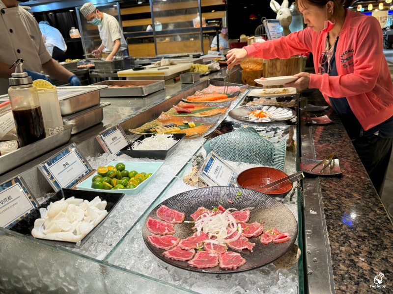 饗食天堂新北板橋店 吃到飽界的模範生 平日午餐不用一千元 CP值超高！ @兔貝比的菲比尋嚐