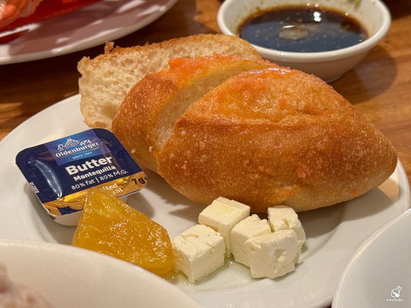 大倉久和大飯店 歐風館自助餐廳 多種異國料理吃到飽 還有干貝、松葉蟹任你吃 暢飲生啤酒！ @兔貝比的菲比尋嚐