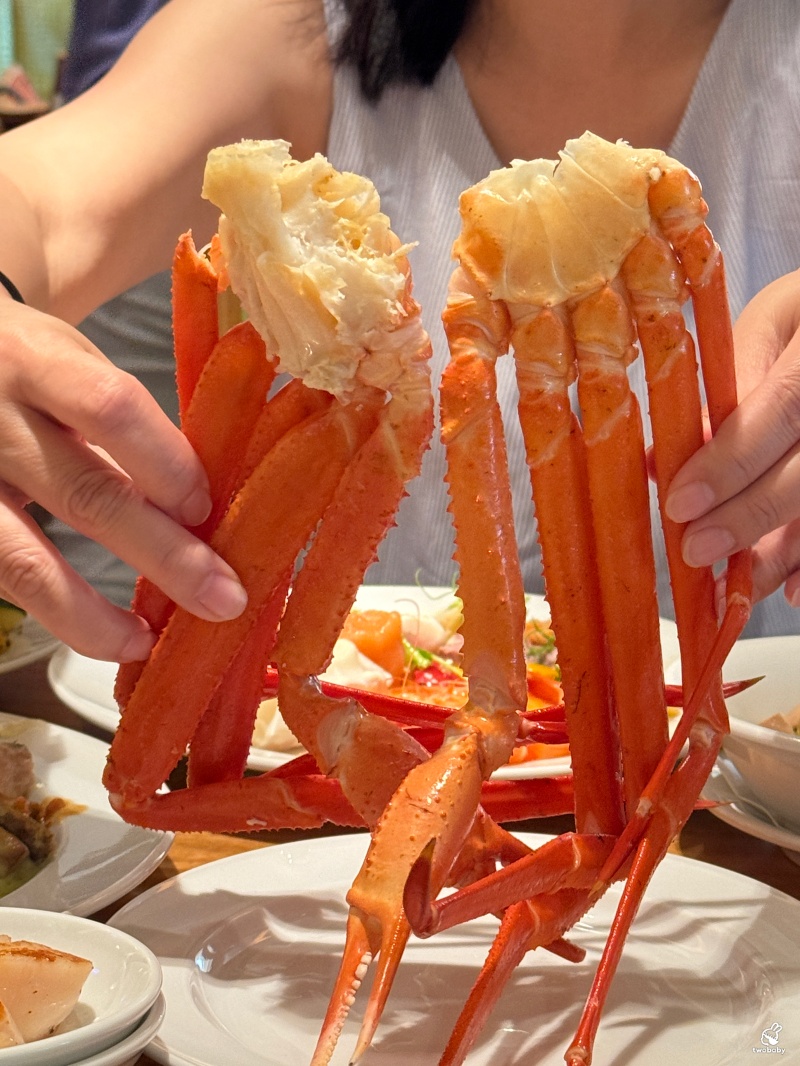 大倉久和大飯店 歐風館自助餐廳 多種異國料理吃到飽 還有干貝、松葉蟹任你吃 暢飲生啤酒！ @兔貝比的菲比尋嚐