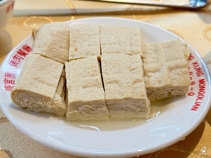 唐宮蒙古烤肉餐廳強勢回歸了！蒙古烤肉加酸菜白肉鍋讓人懷念的滋味 菜色、價位 線上訂位 @兔貝比的菲比尋嚐