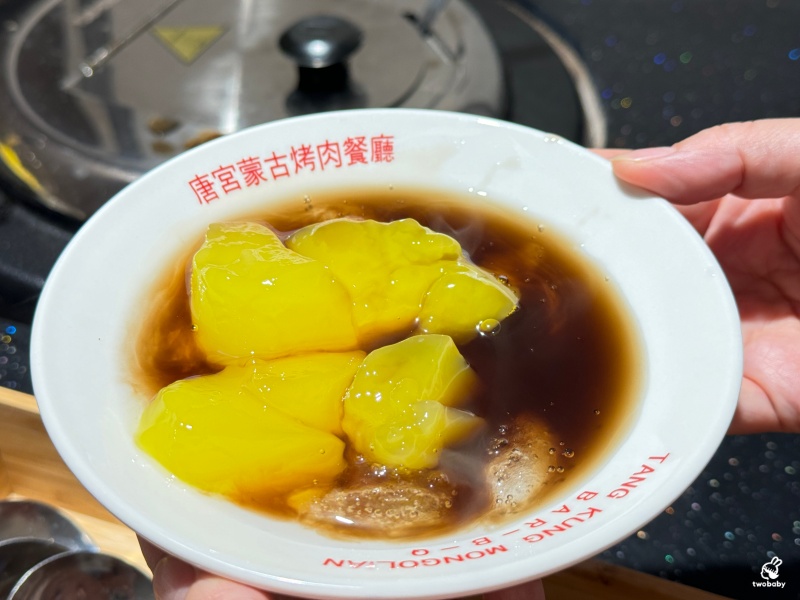 唐宮蒙古烤肉餐廳強勢回歸了！蒙古烤肉加酸菜白肉鍋讓人懷念的滋味 菜色、價位 線上訂位 @兔貝比的菲比尋嚐