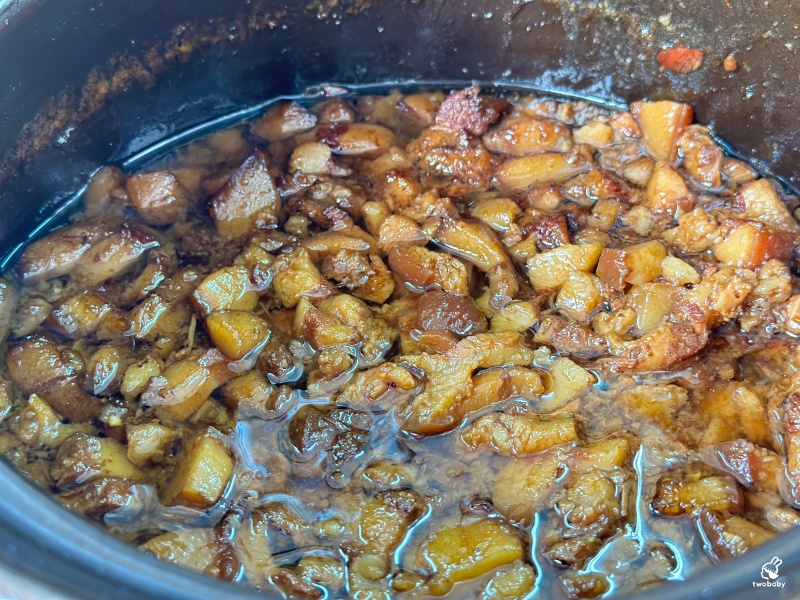 潘古早味滷肉飯 古早味手切滷肉飯 口口肉塊超滿足！ @兔貝比的菲比尋嚐