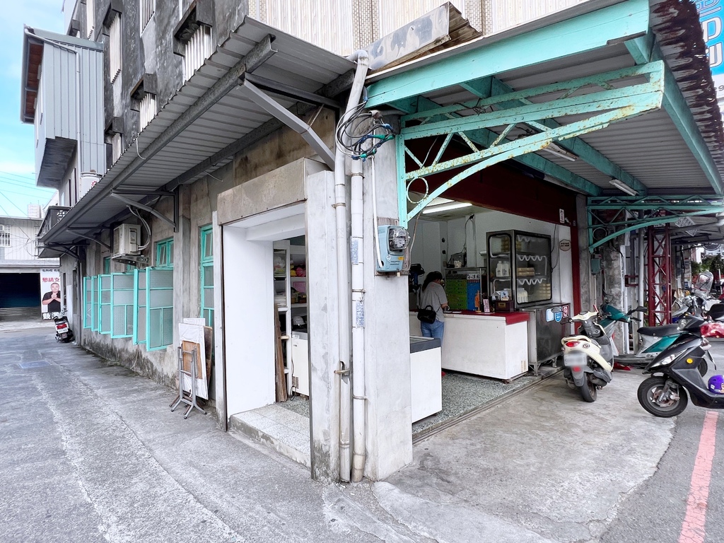 小涼園冰菓室 頭城必吃美食 近70年的古早味剉冰專賣店 招牌八寶冰夏季限定開賣囉！ @兔貝比的菲比尋嚐