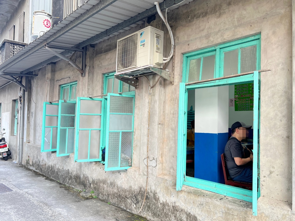 小涼園冰菓室 頭城必吃美食 近70年的古早味剉冰專賣店 招牌八寶冰夏季限定開賣囉！ @兔貝比的菲比尋嚐